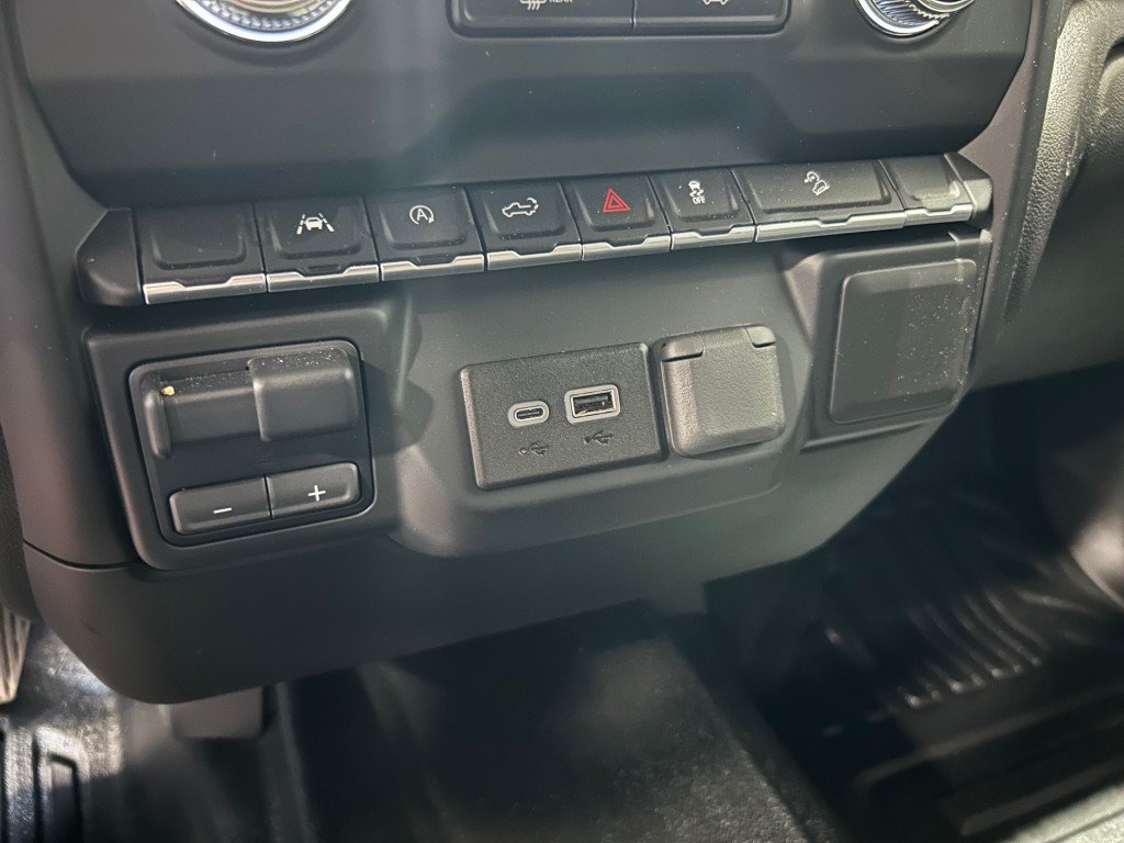 2023 GMC SIERRA 1500 - Image 8