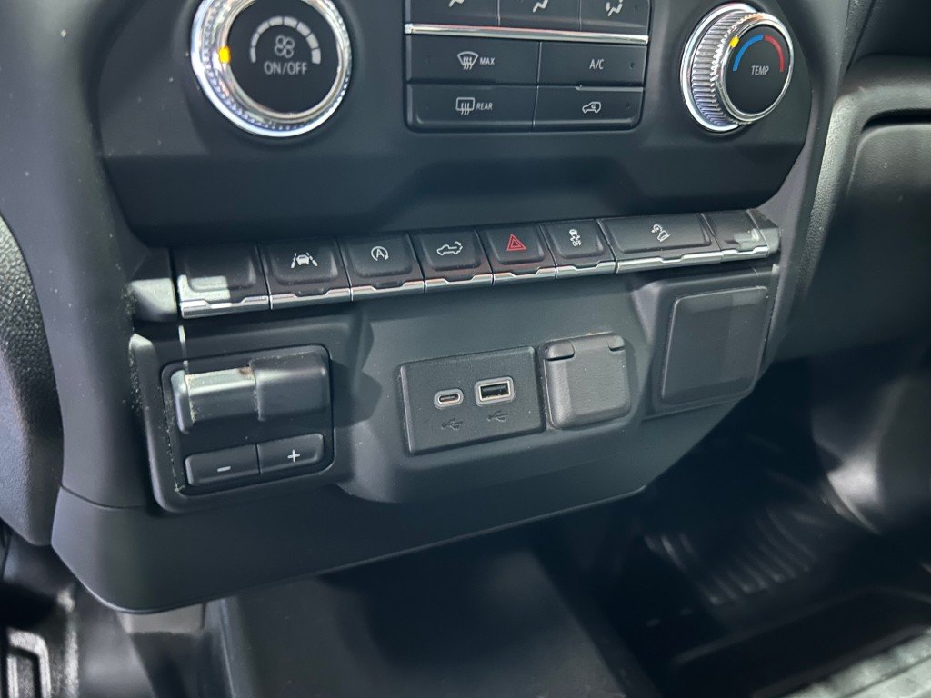 2023 GMC SIERRA 1500 - Image 10