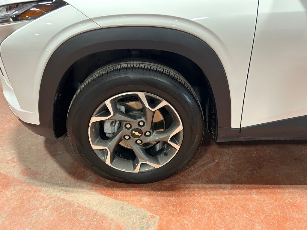 2024 Chevrolet TRAX - Image 3