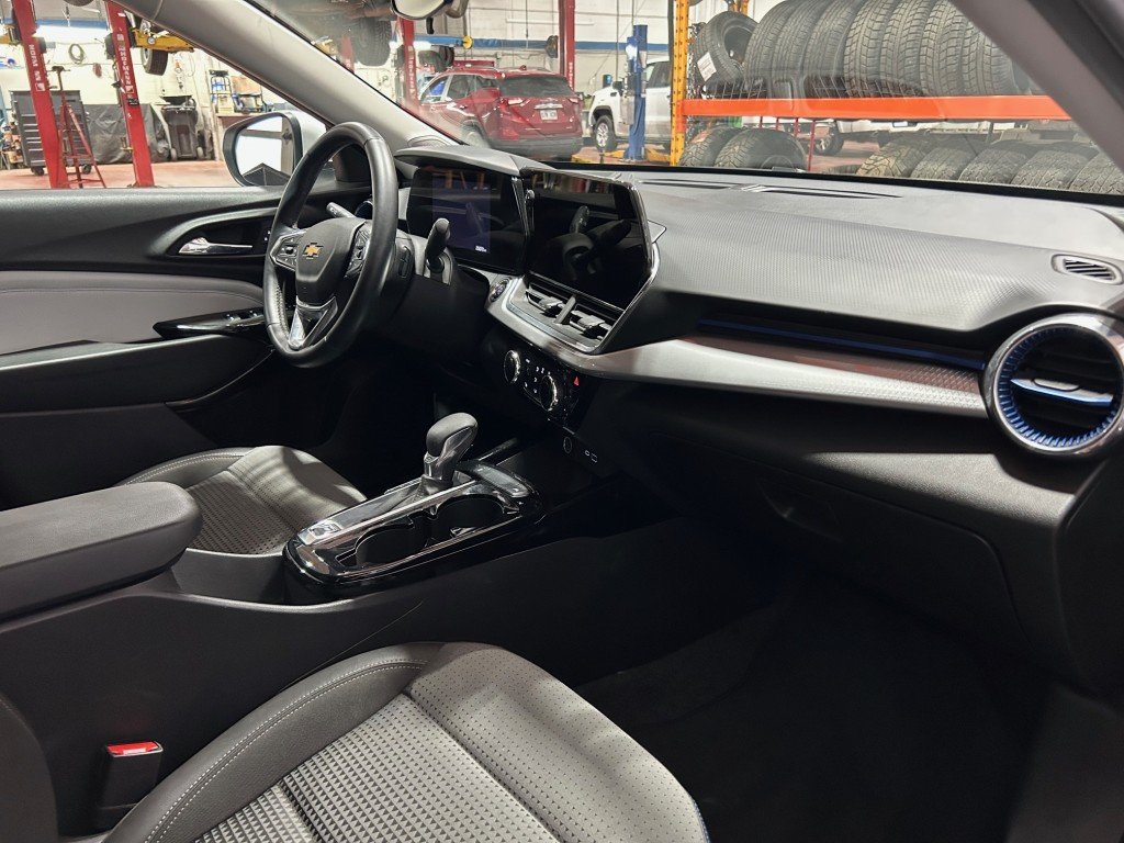 2024 Chevrolet TRAX - Image 14