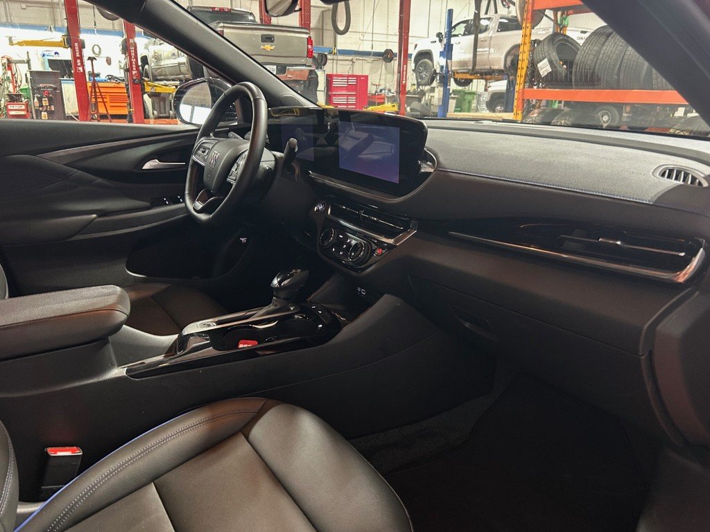 2024 Buick ENVISTA - Image 18