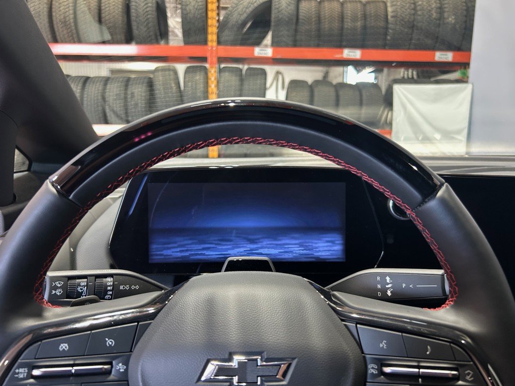 2024 Chevrolet Equinox EV - Image 13