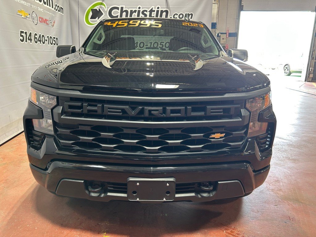 2023 Chevrolet Silverado 1500 - Image 2
