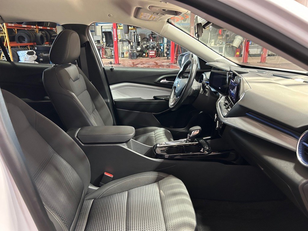 2024 Chevrolet TRAX - Image 16