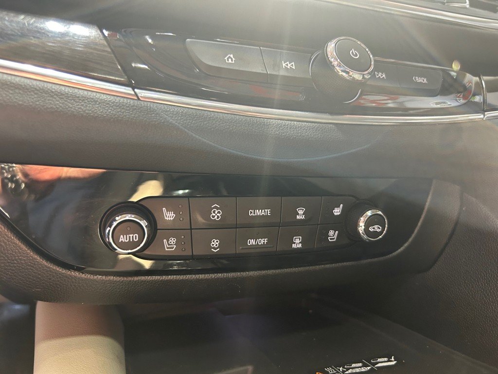 2023 Buick ENCLAVE - Image 8