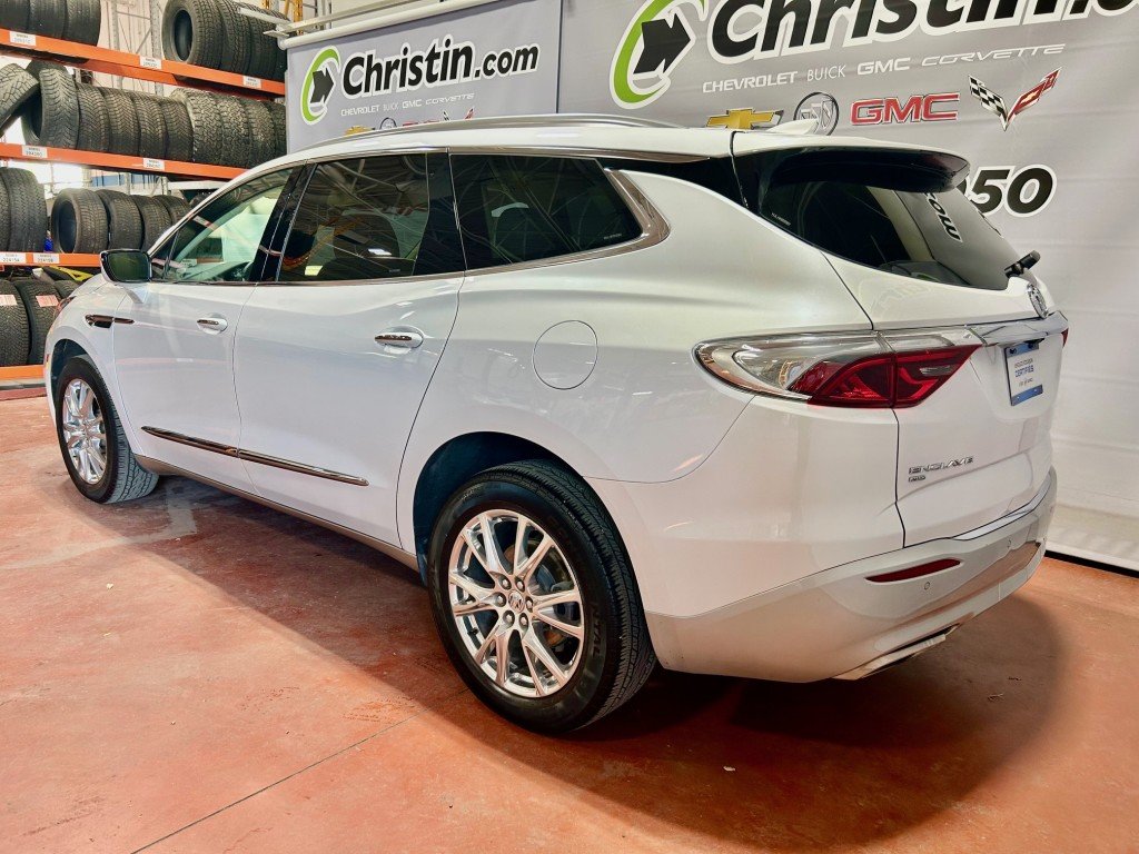 2023 Buick ENCLAVE - Image 18