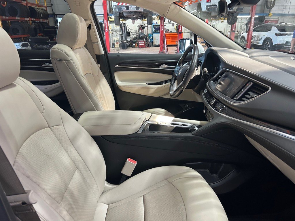 2023 Buick ENCLAVE - Image 21