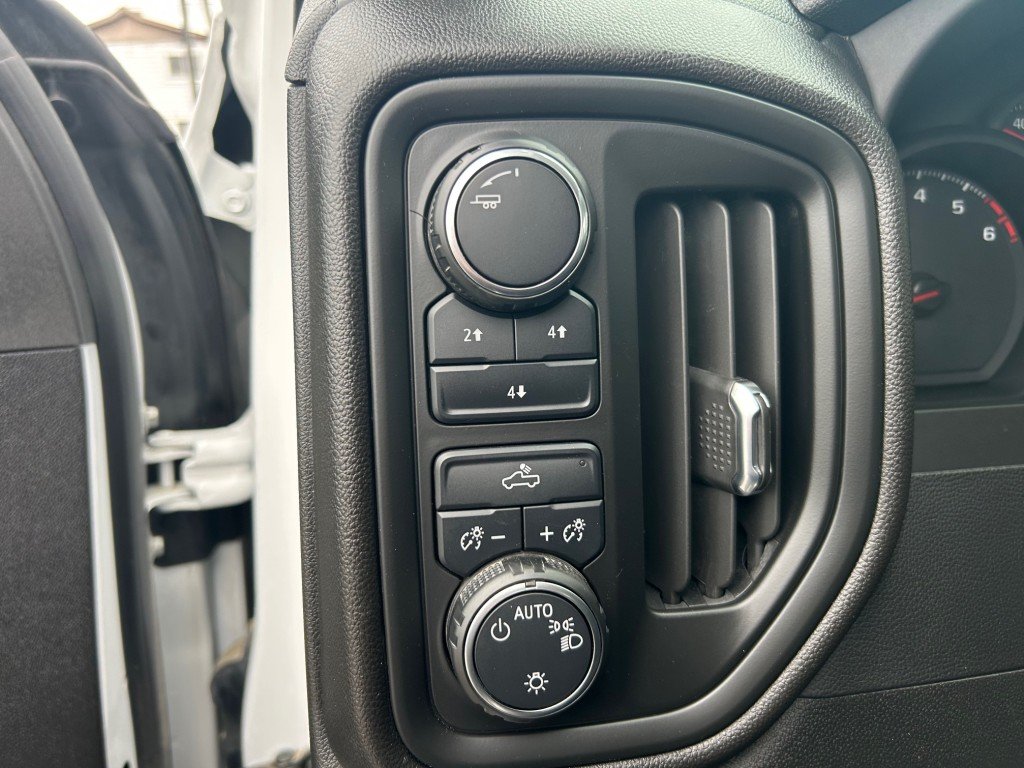 2024 Chevrolet Silverado 2500 - Image 10