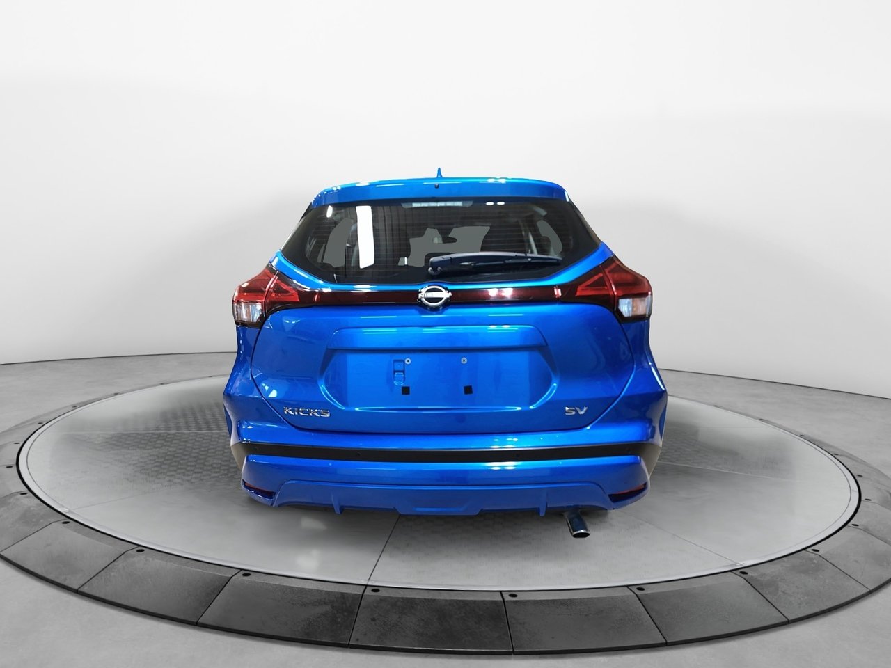 2023 Nissan Kicks - Image 3