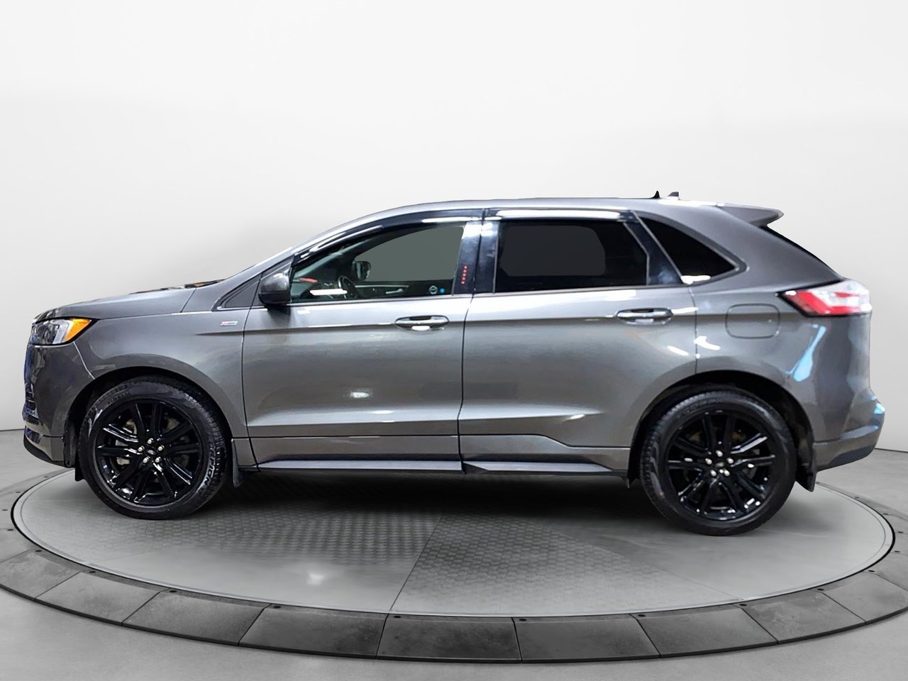 2022 Ford Edge - Image 5