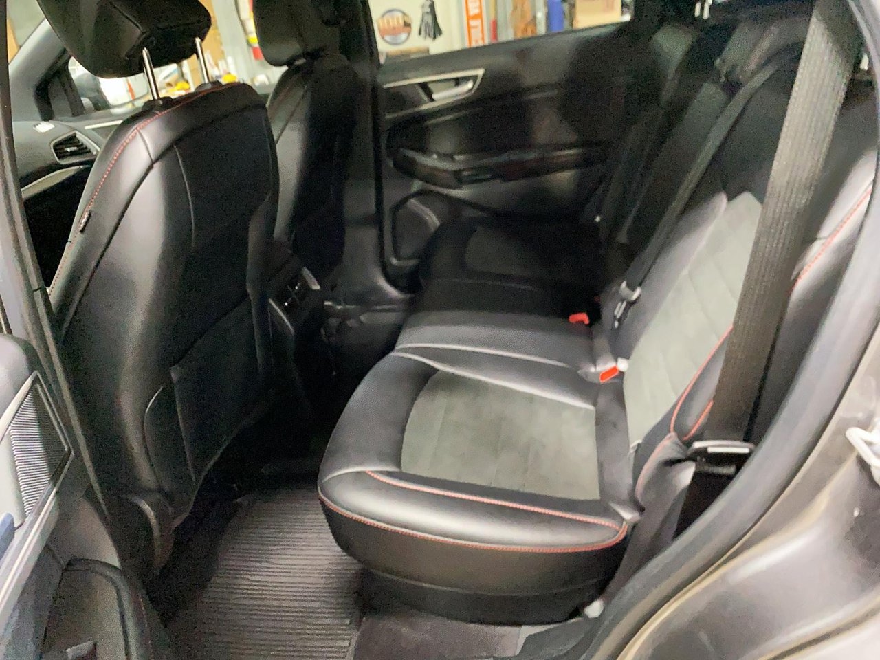 2022 Ford Edge - Image 8