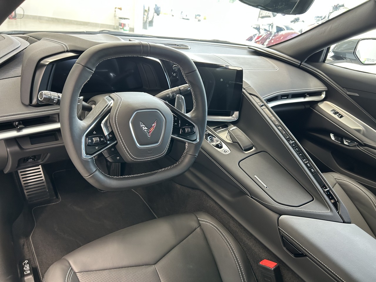 2025 Chevrolet Corvette - Image 11