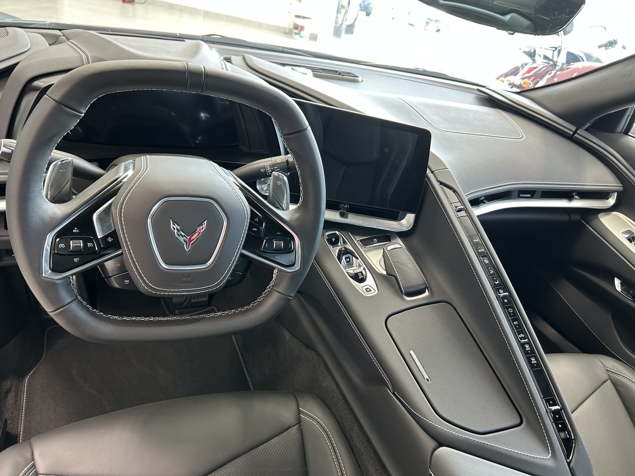 2025 Chevrolet Corvette - Image 12