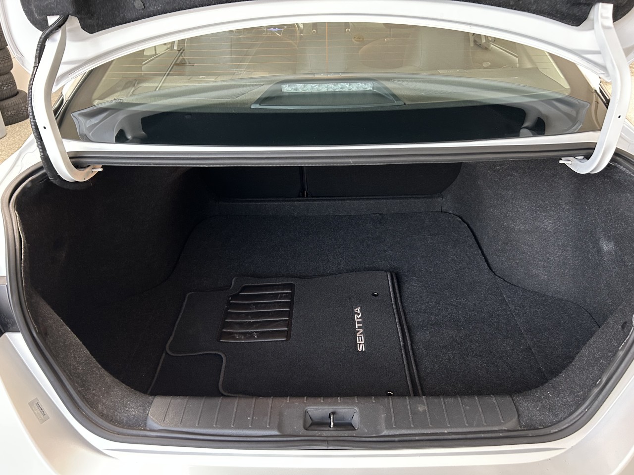 2020 Nissan Sentra - Image 12