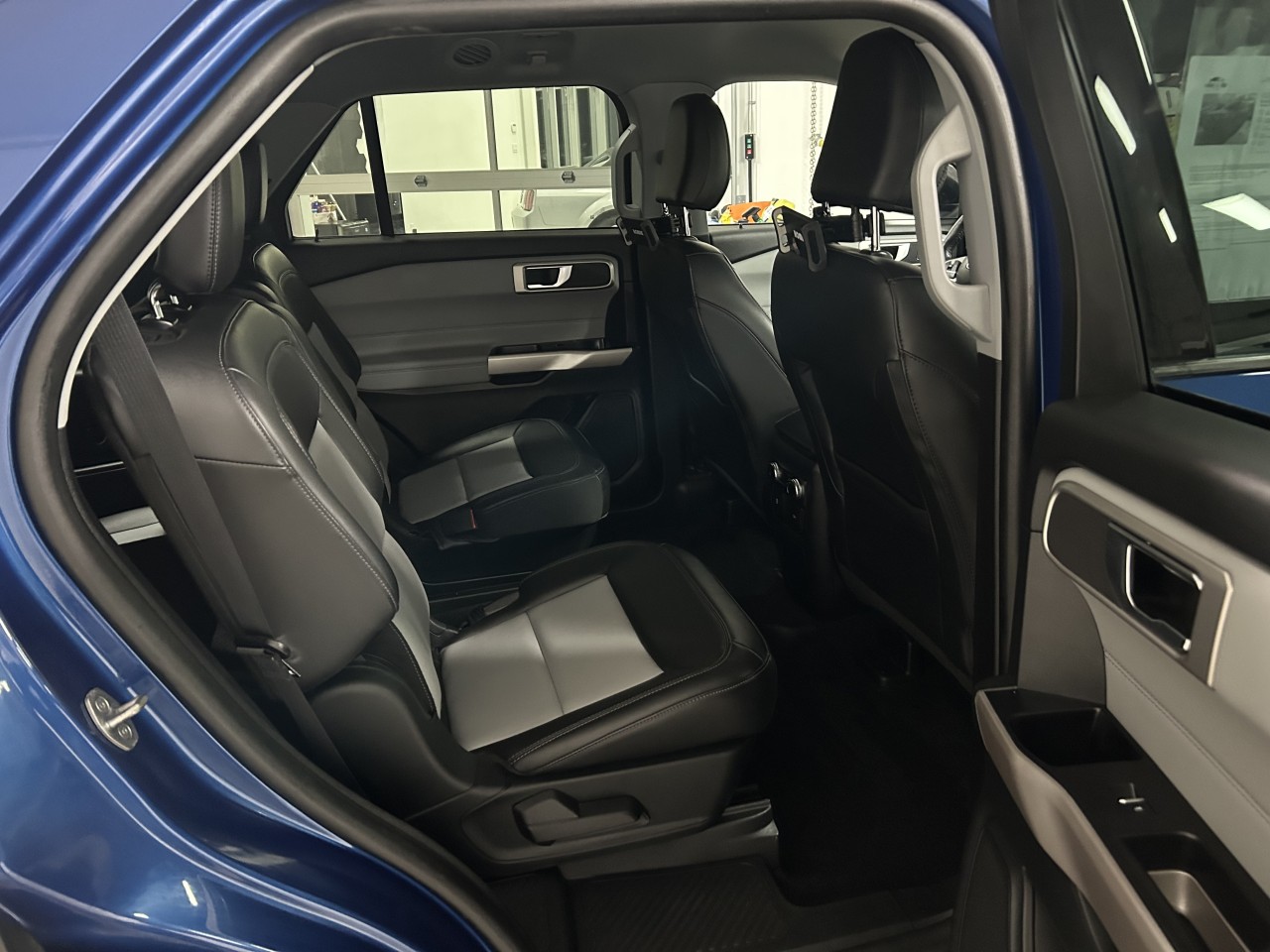 2023 Ford Explorer - Image 17