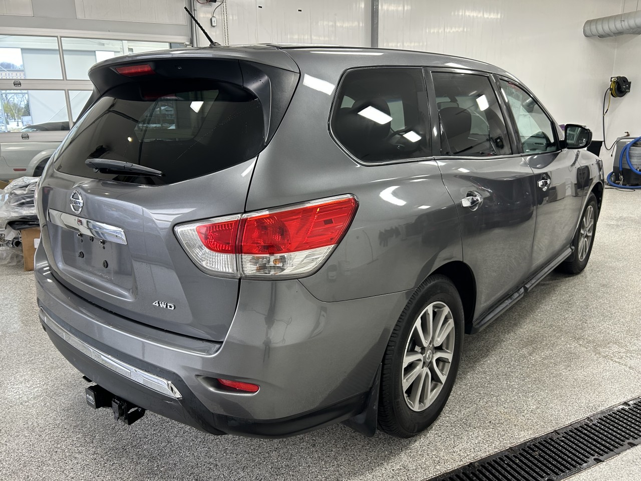 2015 Nissan Pathfinder - Image 6