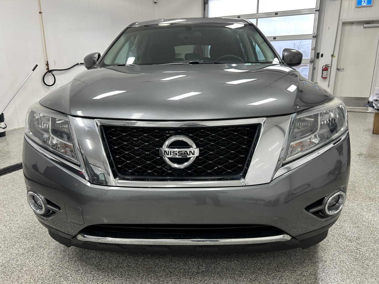 2015 Nissan Pathfinder - Image 9