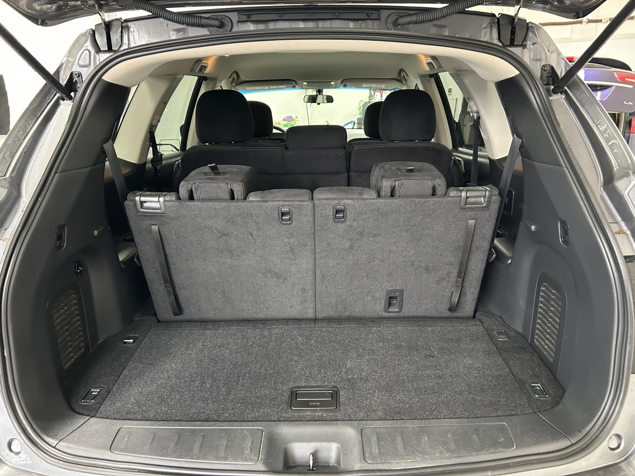 2015 Nissan Pathfinder - Image 15