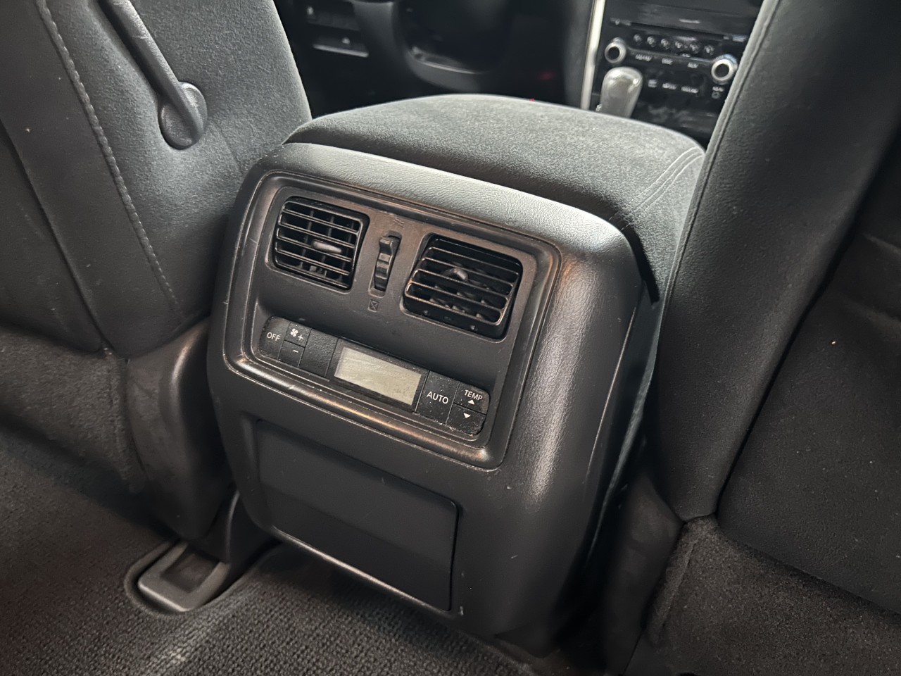 2015 Nissan Pathfinder - Image 17