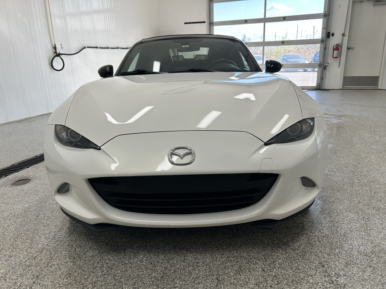2017 Mazda MX-5 - Image 7