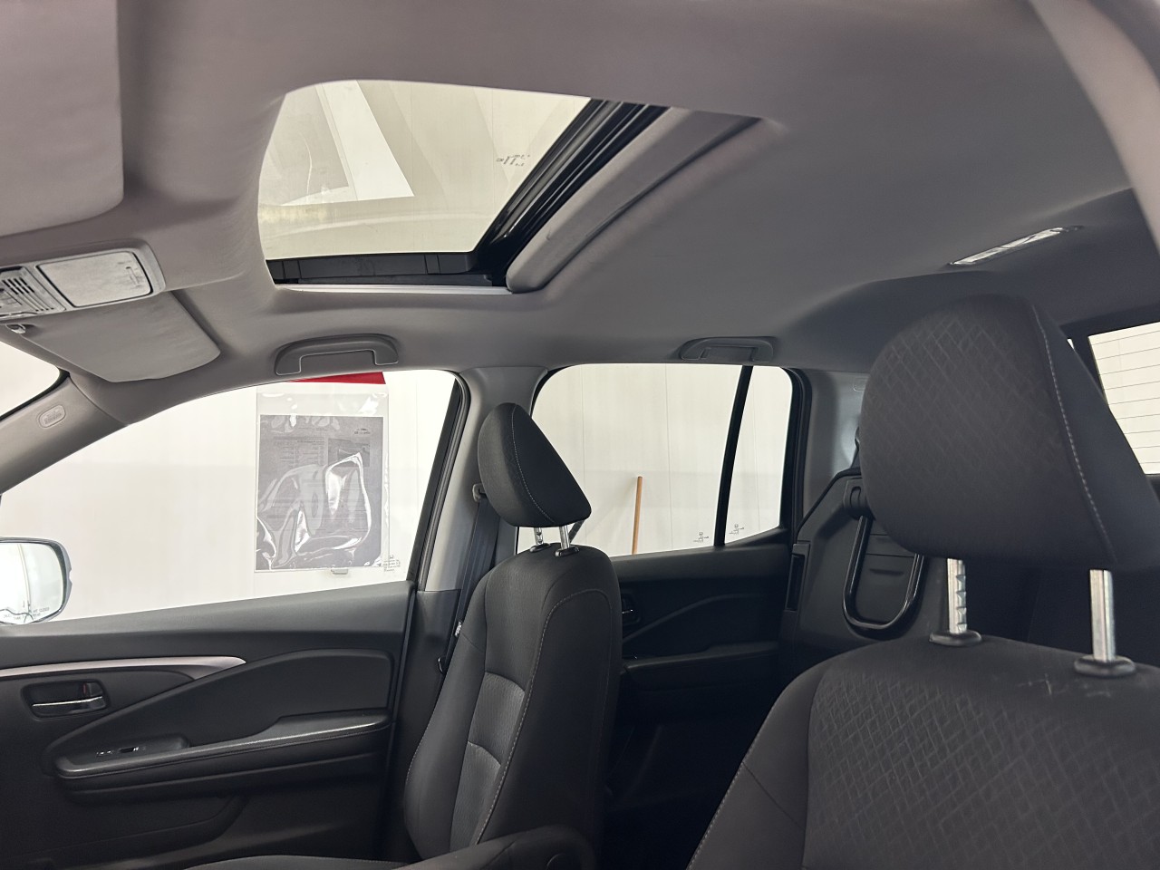 2019 Honda Ridgeline - Image 10