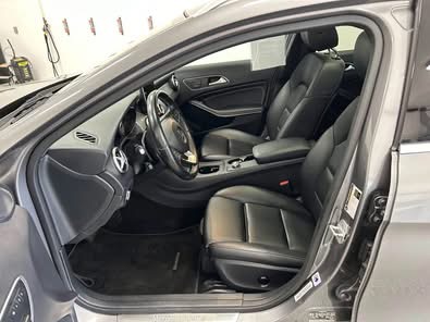 2016 Mercedes-Benz GLA - Image 9