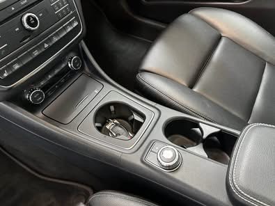 2016 Mercedes-Benz GLA - Image 12