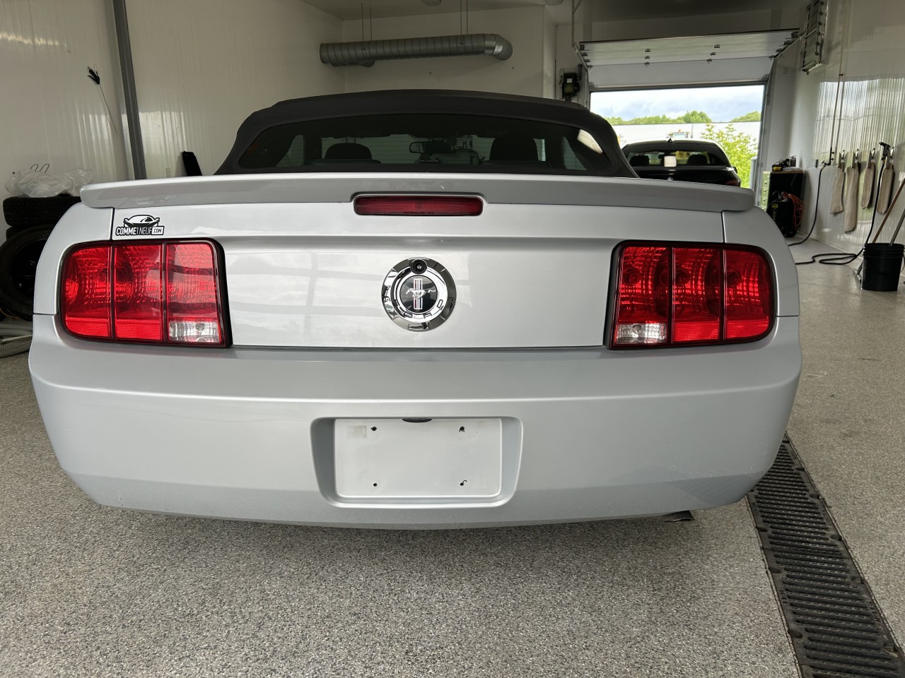 2007 Ford Mustang - Image 5