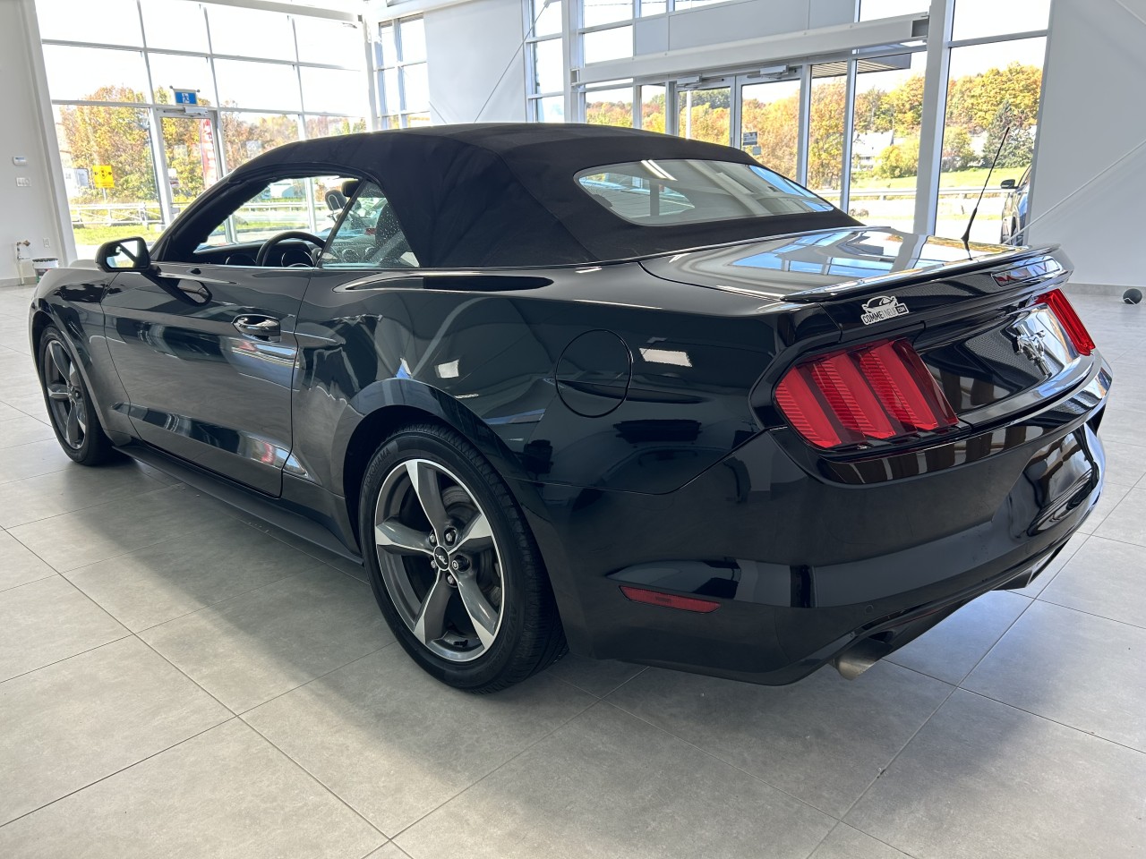 2015 Ford Mustang - Image 2