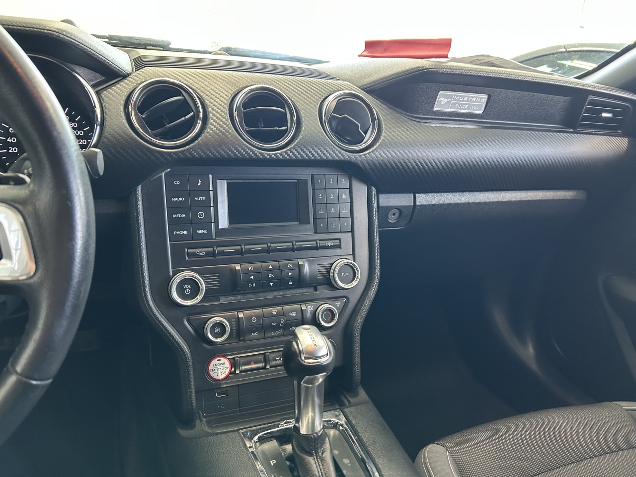 2015 Ford Mustang - Image 9
