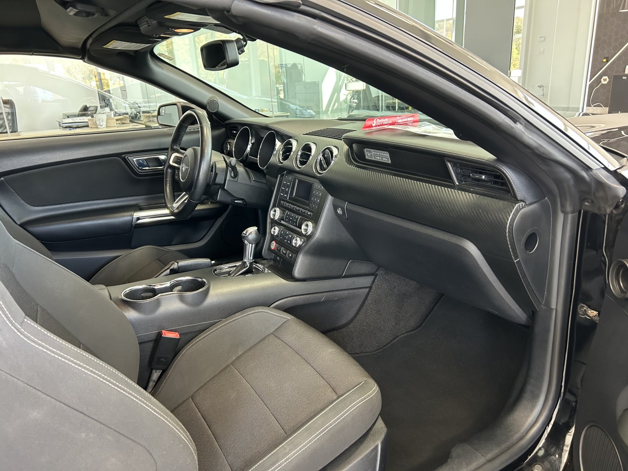 2015 Ford Mustang - Image 13