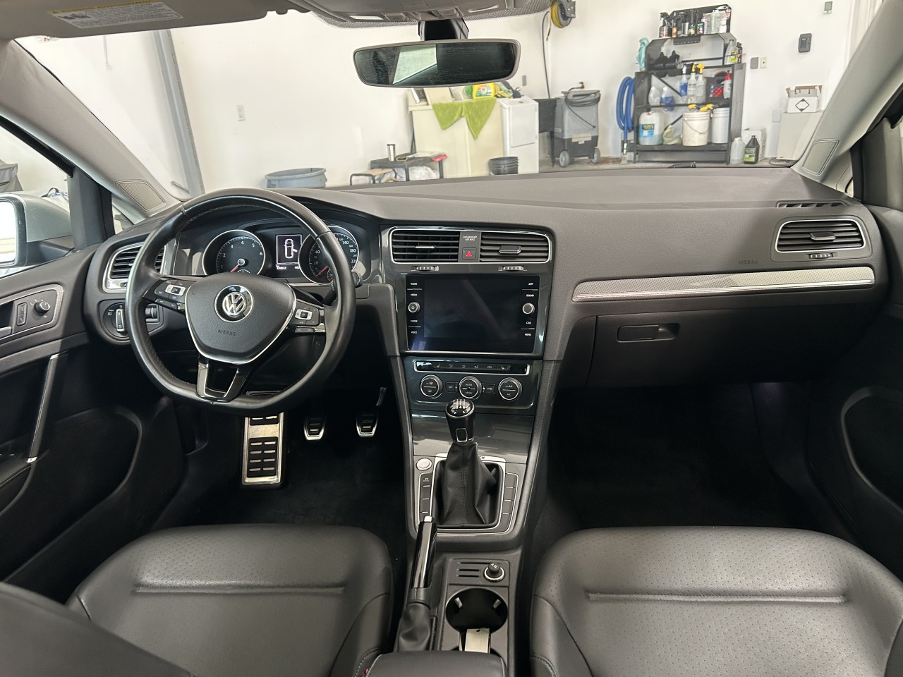 2019 Volkswagen Golf Alltrack - Image 16