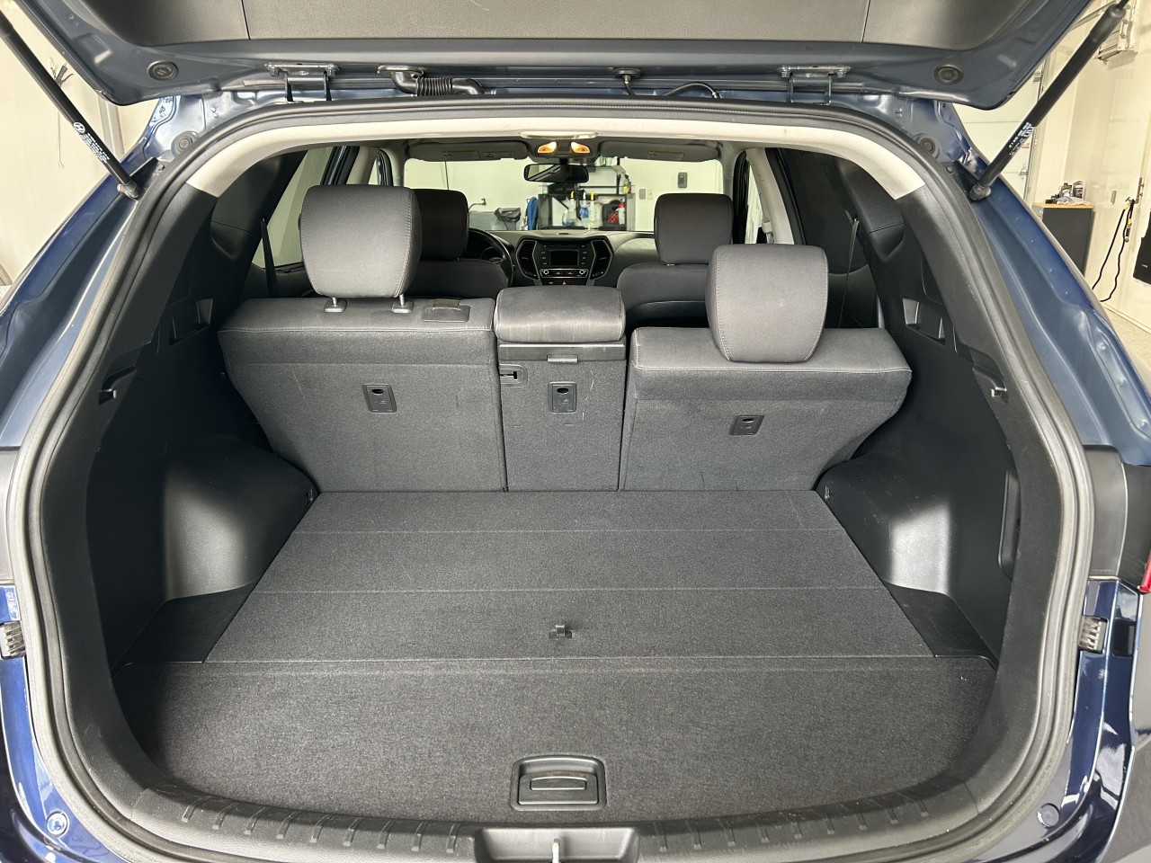 2017 Hyundai Santa Fe Sport - Image 16