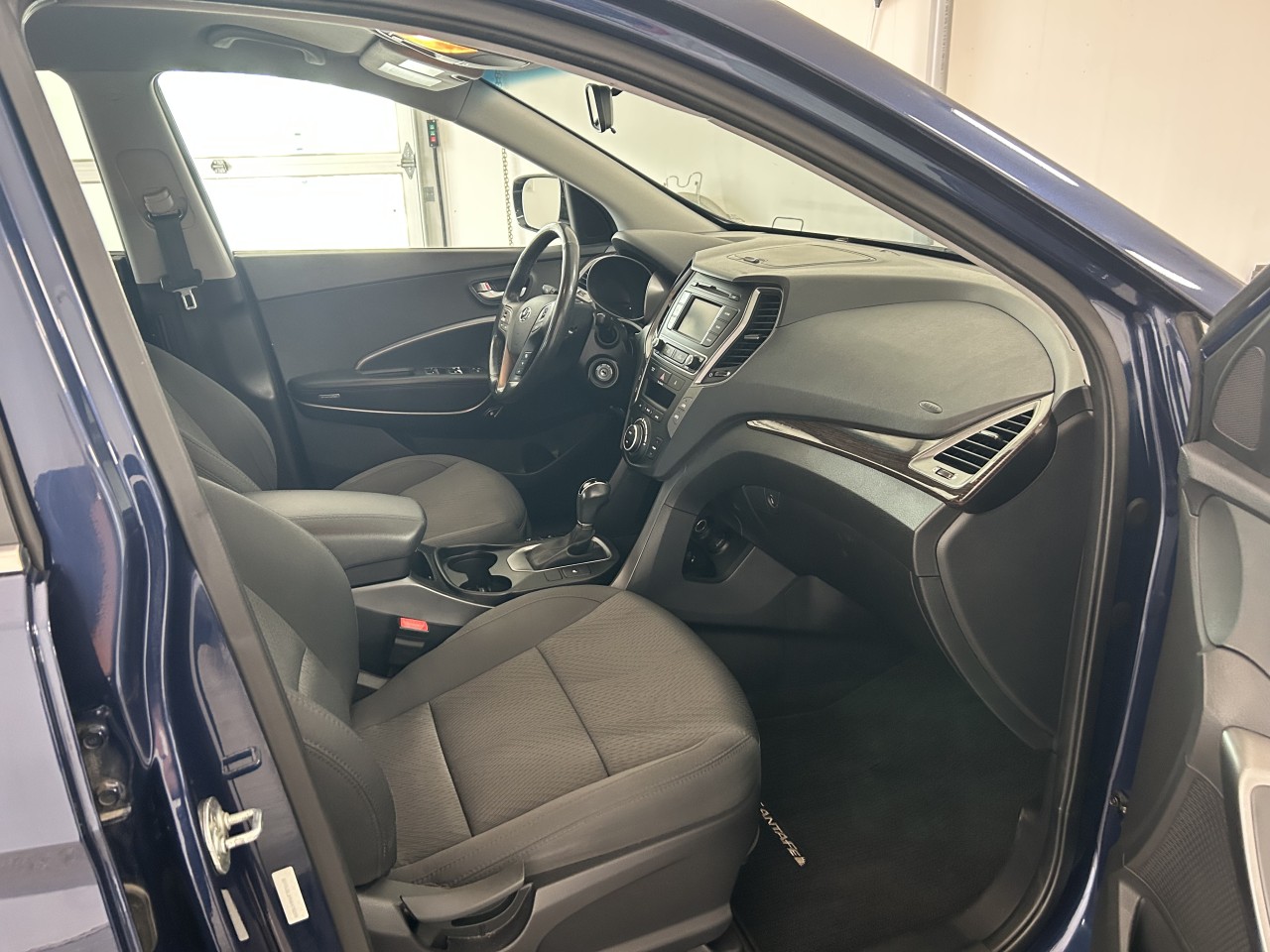 2017 Hyundai Santa Fe Sport - Image 18