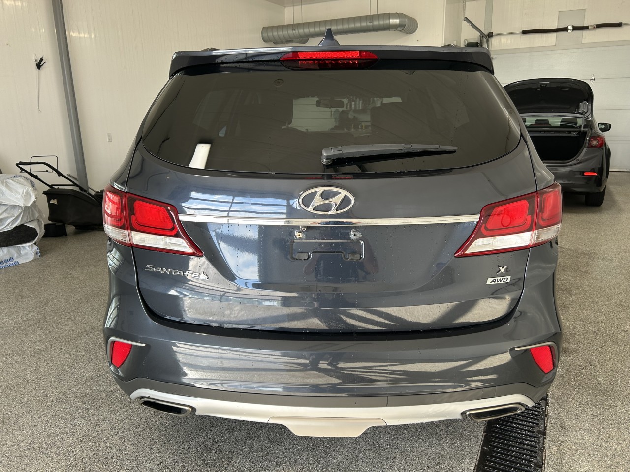 2018 Hyundai Santa Fe XL - Image 5