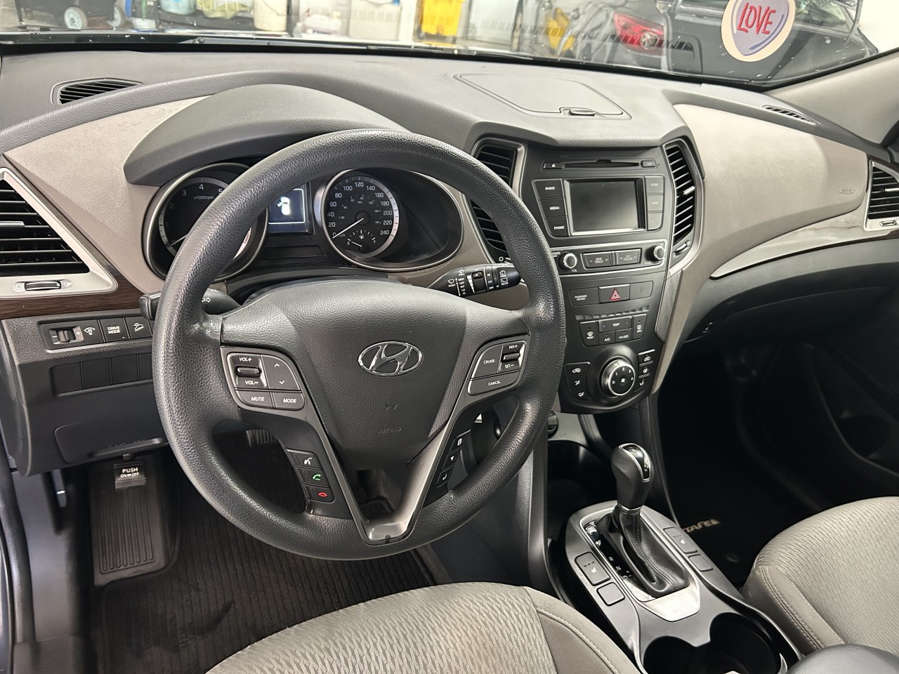 2018 Hyundai Santa Fe XL - Image 10