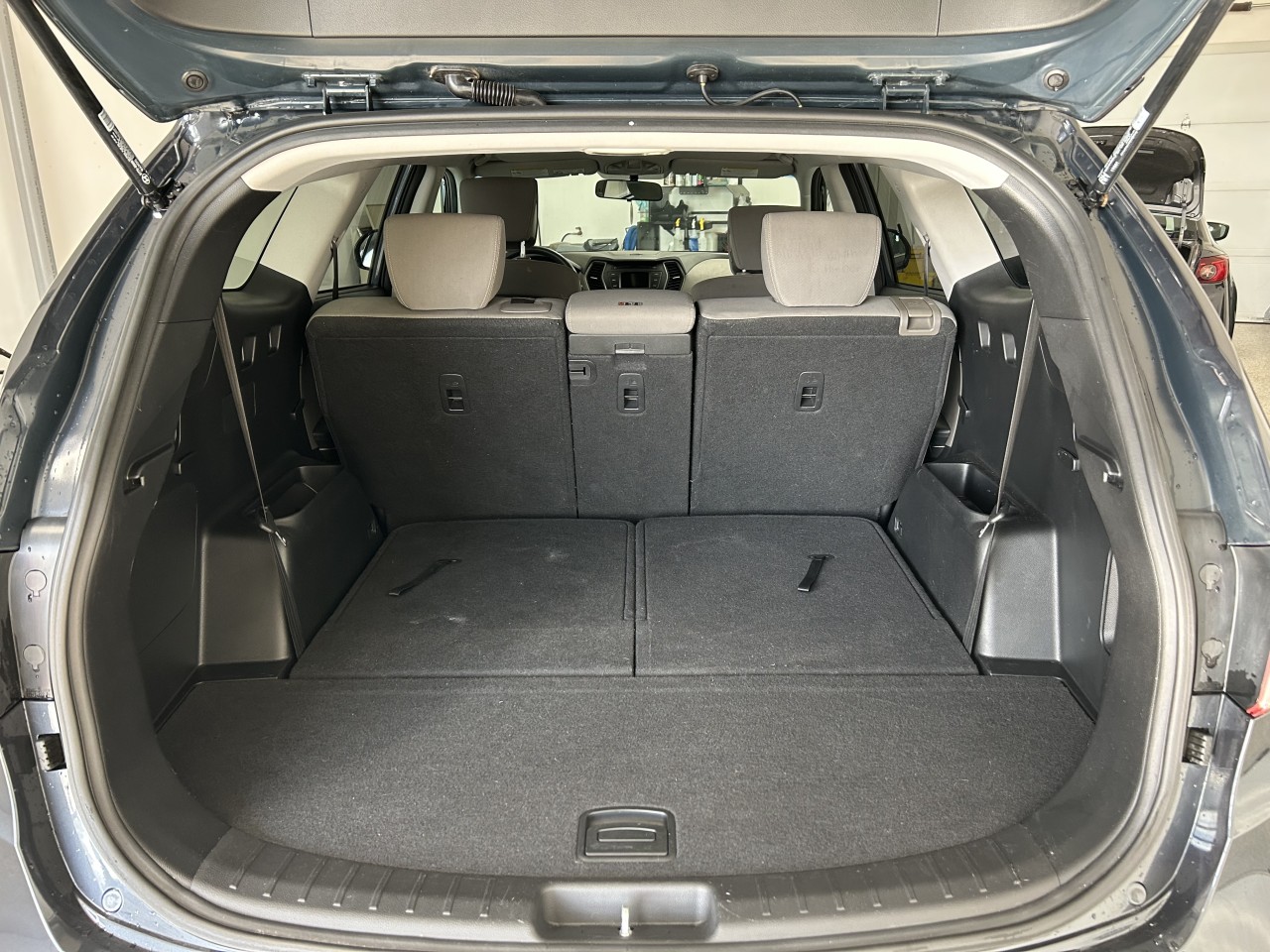 2018 Hyundai Santa Fe XL - Image 14