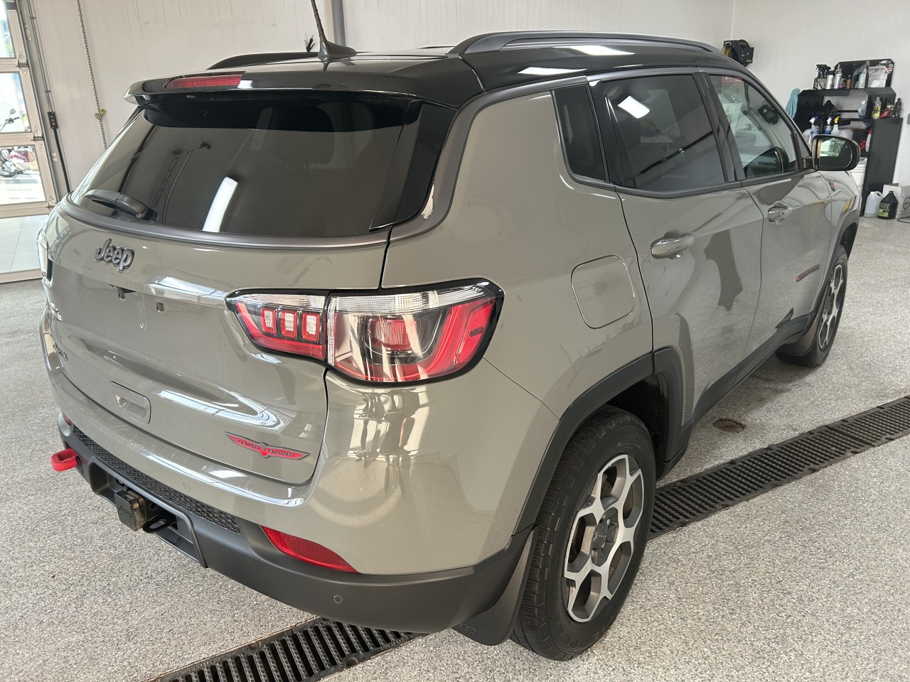 2022 Jeep Compass - Image 6