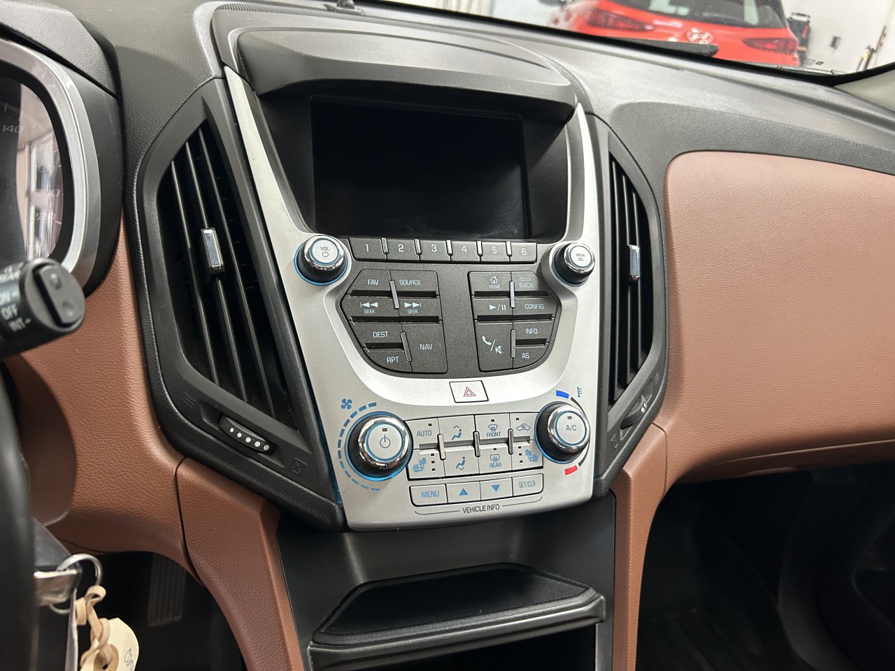 2017 Chevrolet Equinox - Image 12