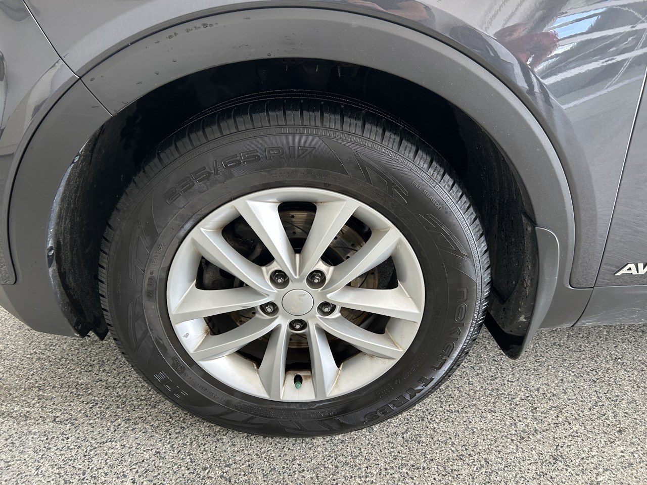 2016 Kia Sorento - Image 2