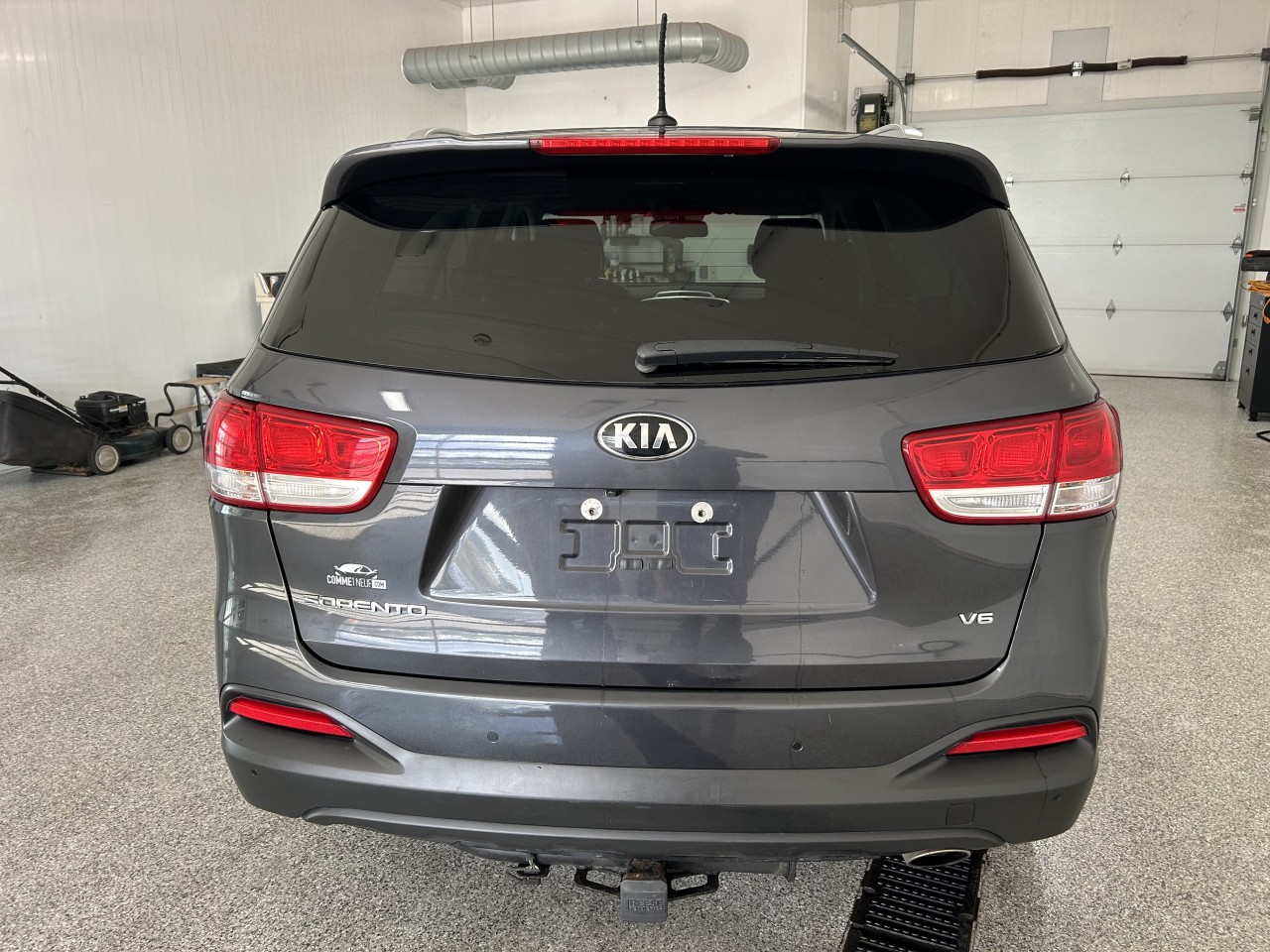 2016 Kia Sorento - Image 6