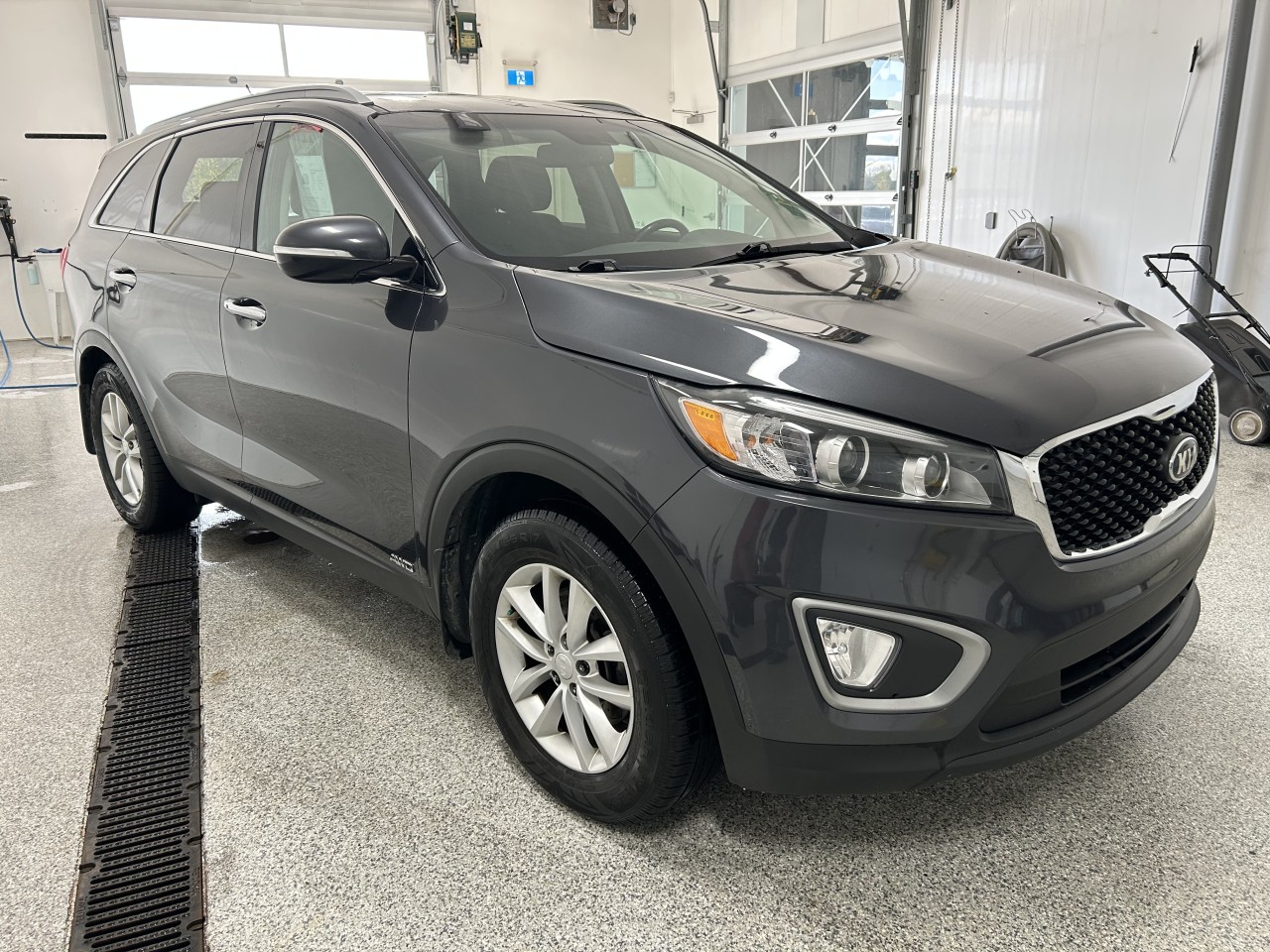 2016 Kia Sorento - Image 8