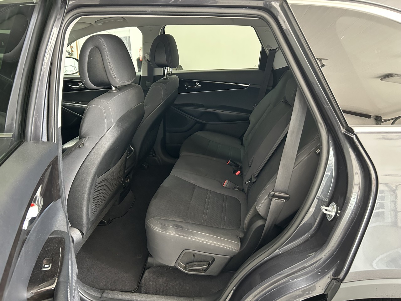 2016 Kia Sorento - Image 13