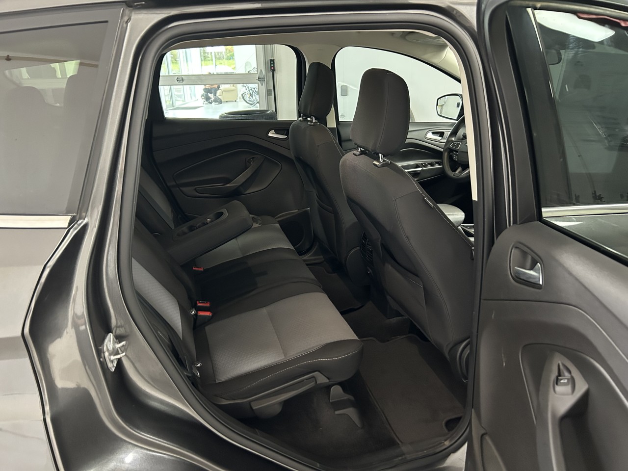 2018 Ford Escape - Image 15