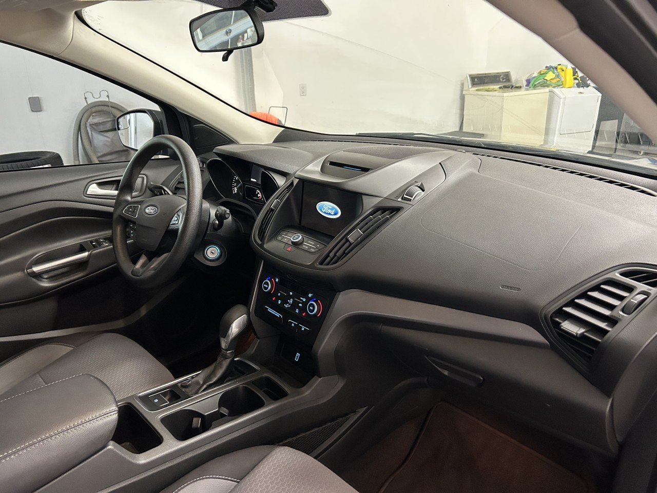 2018 Ford Escape - Image 18