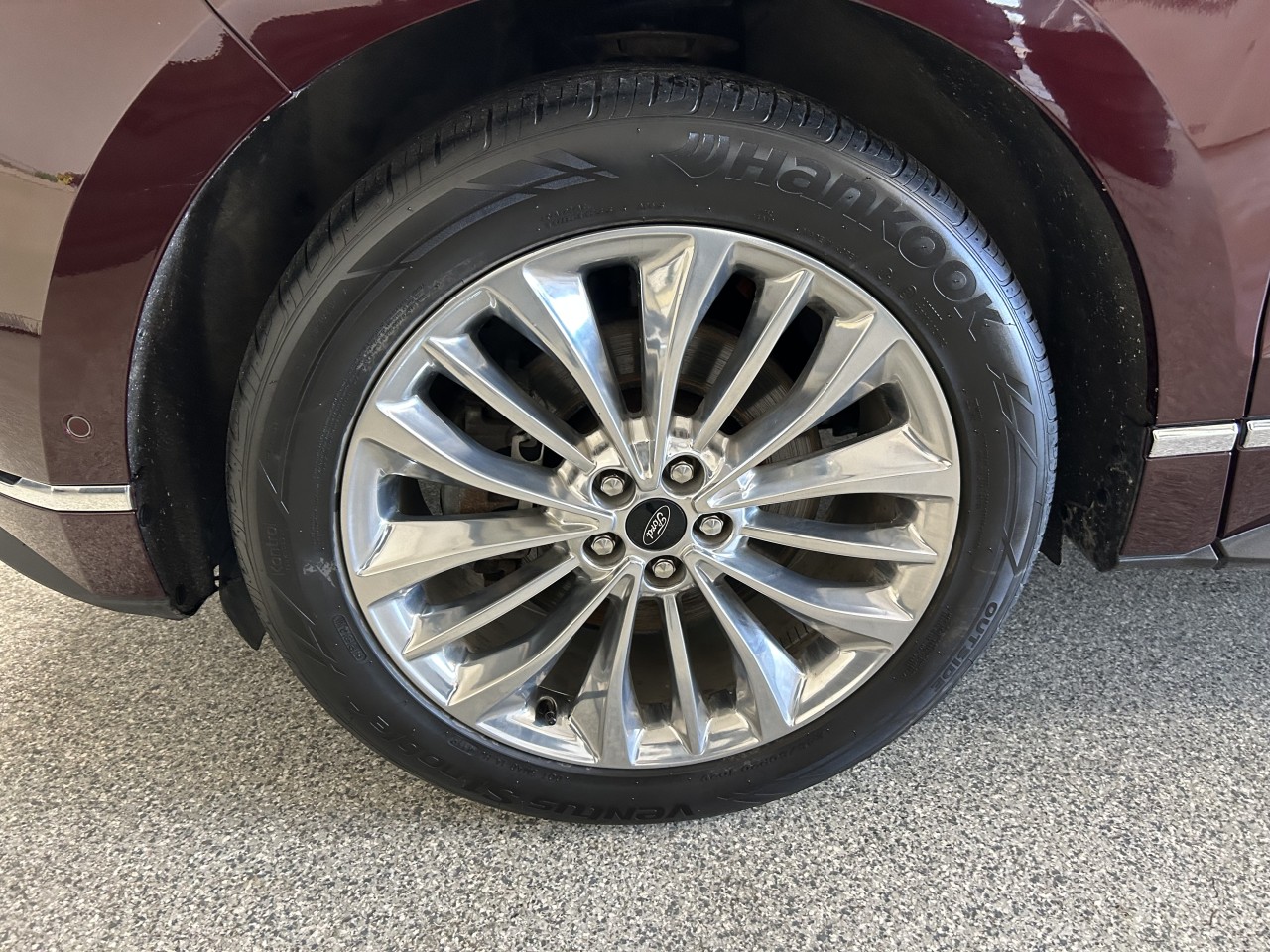 2020 Ford Edge - Image 2