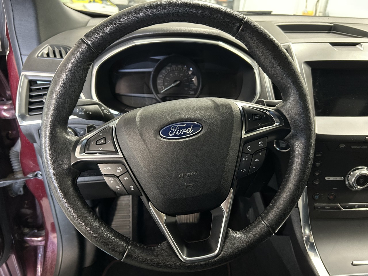 2020 Ford Edge - Image 12