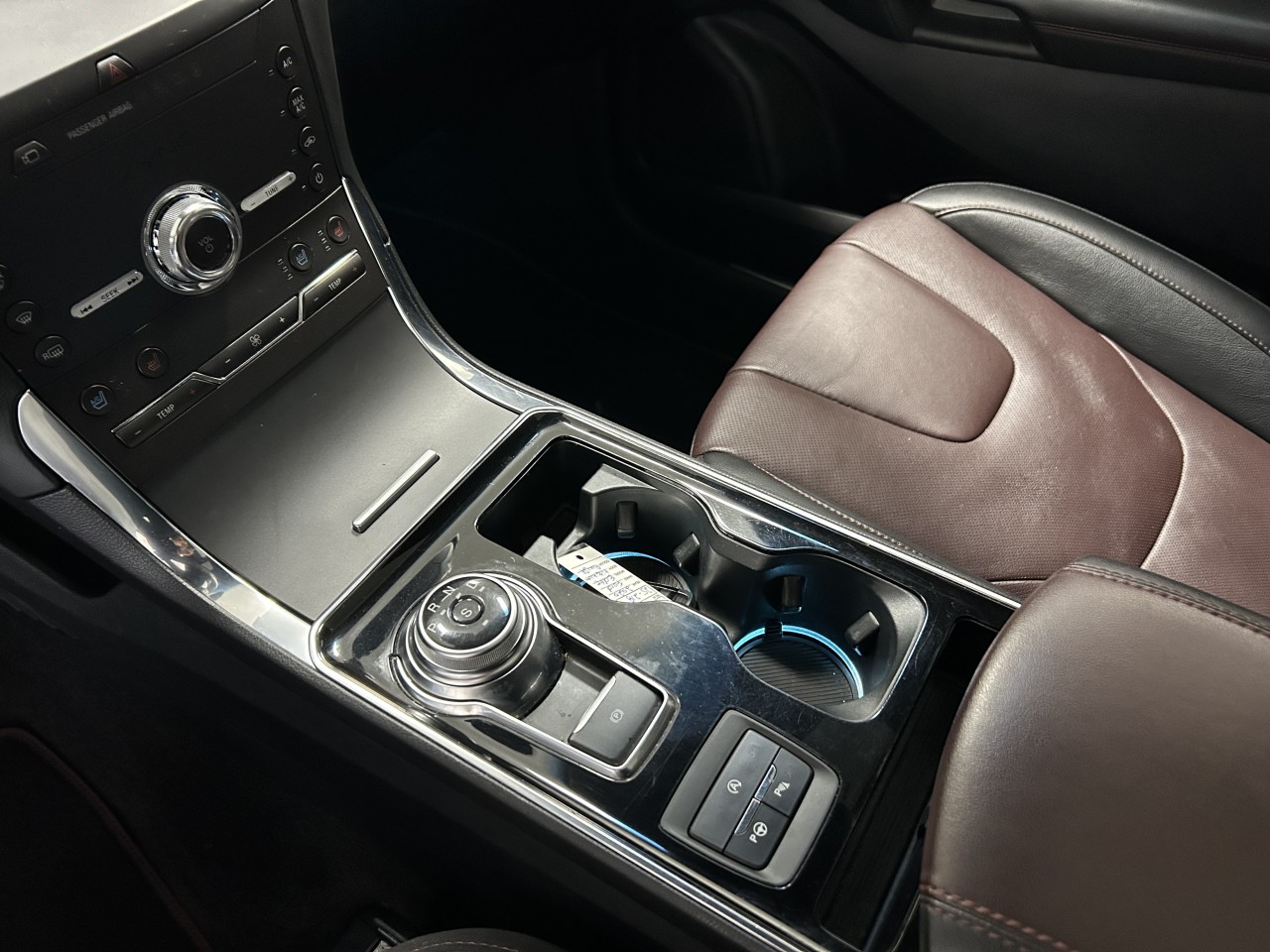 2020 Ford Edge - Image 14