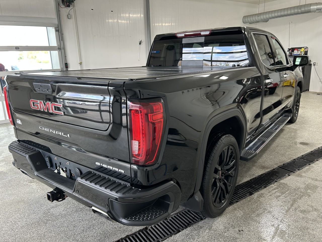 2021 GMC Sierra 1500 - Image 6