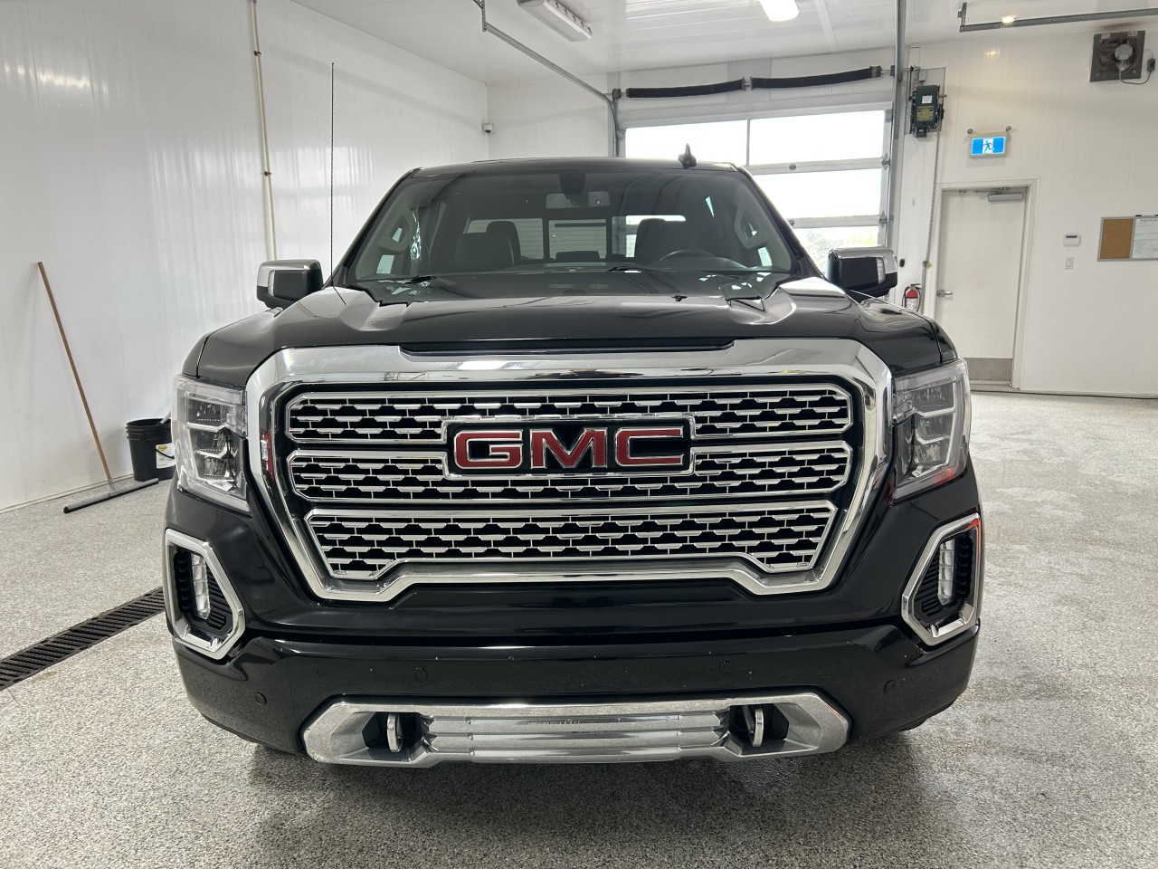 2021 GMC Sierra 1500 - Image 9